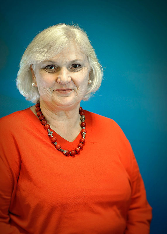 Dr Nicole THOREY